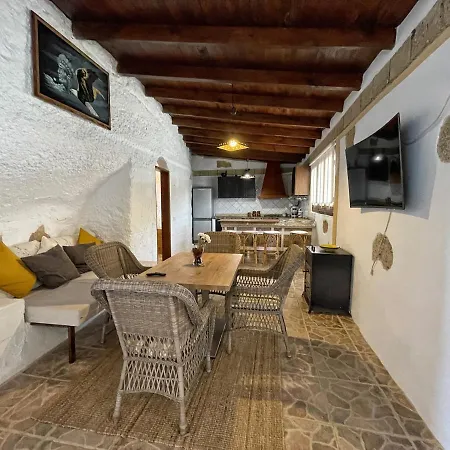 Arico Cave Experience Anaterve Campingplatz